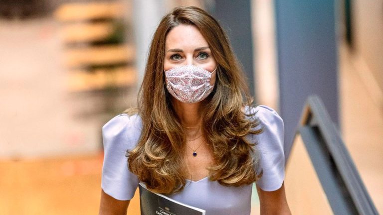 Kate Middleton dresses in a shade of green that dazzles everyone Kate Middleton's green outfit » Dukes of Cambridge