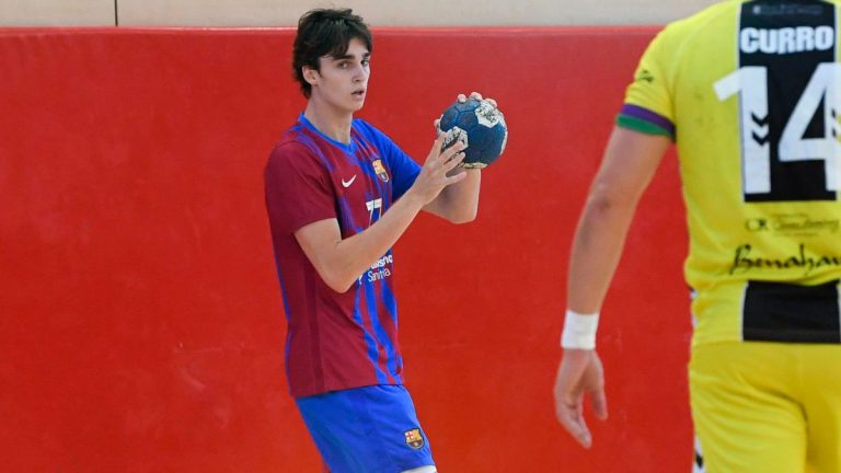 This was the great debut of Pablo Urdangarin as a handball player at Barcelona Pablo Urdangarin at Barcelona