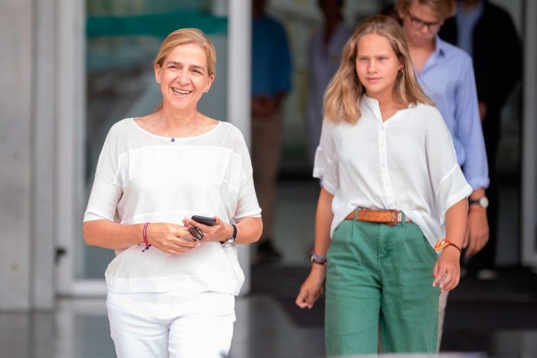 Irene Urdangarin gets angry with her mother and forgoes her end-of-year trip Infanta Cristina in Cordoba » Infantas