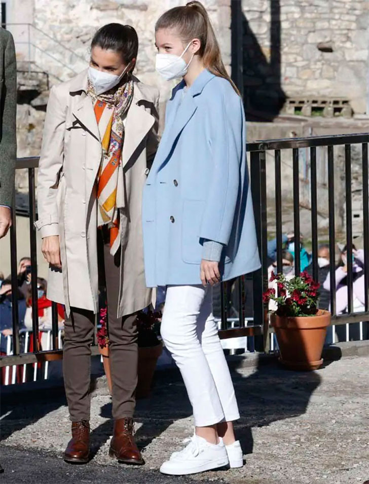 The pants of Princess Leonor and Sofia » Fashion