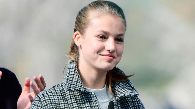 Princess Leonor has been left without some privileges since she left to study in Wales Princess Leonor in Wales