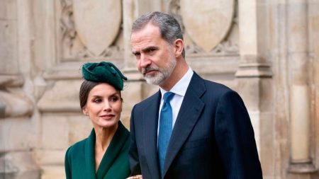 Queen Letizia outfit today
