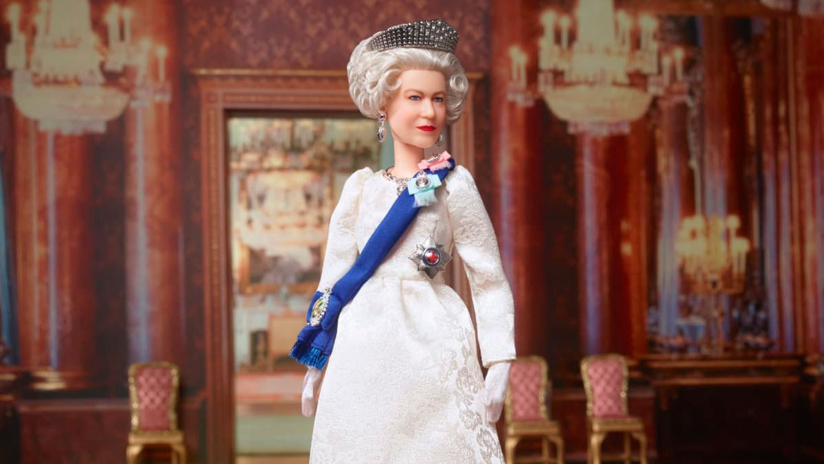 How much does the Queen Elizabeth Barbie Doll 2022 cost?