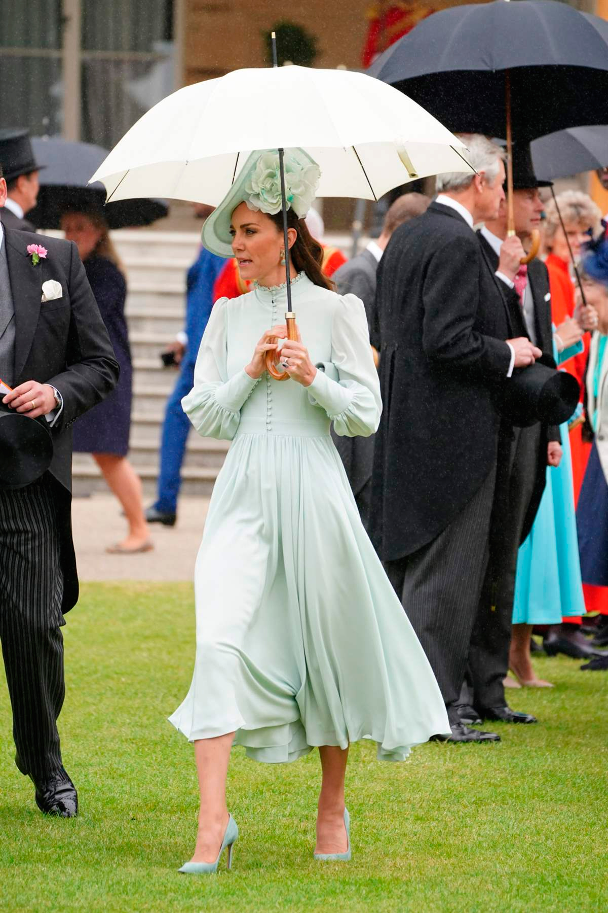 Kate Middleton garden party dress