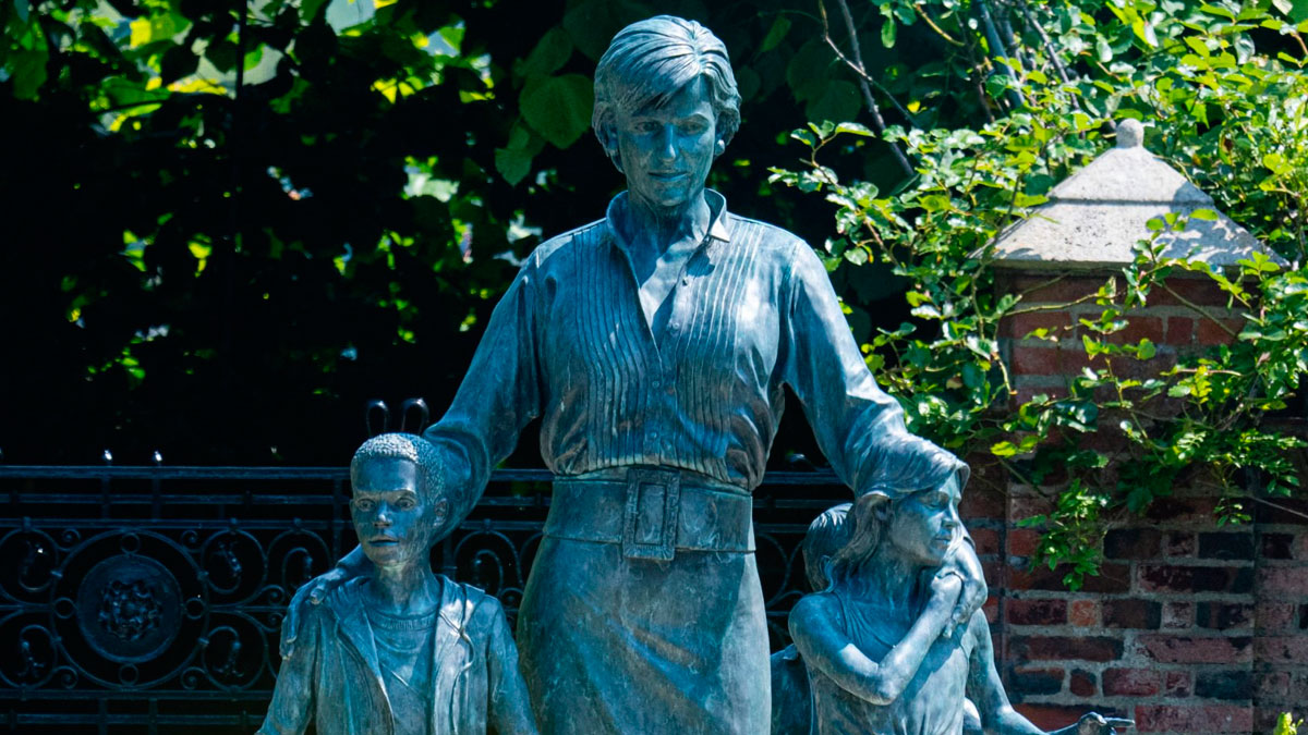 Princess Diana Statue — Everything you need to know