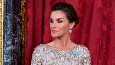 Queen Letizia at gala dinner with the Emir of Qatar