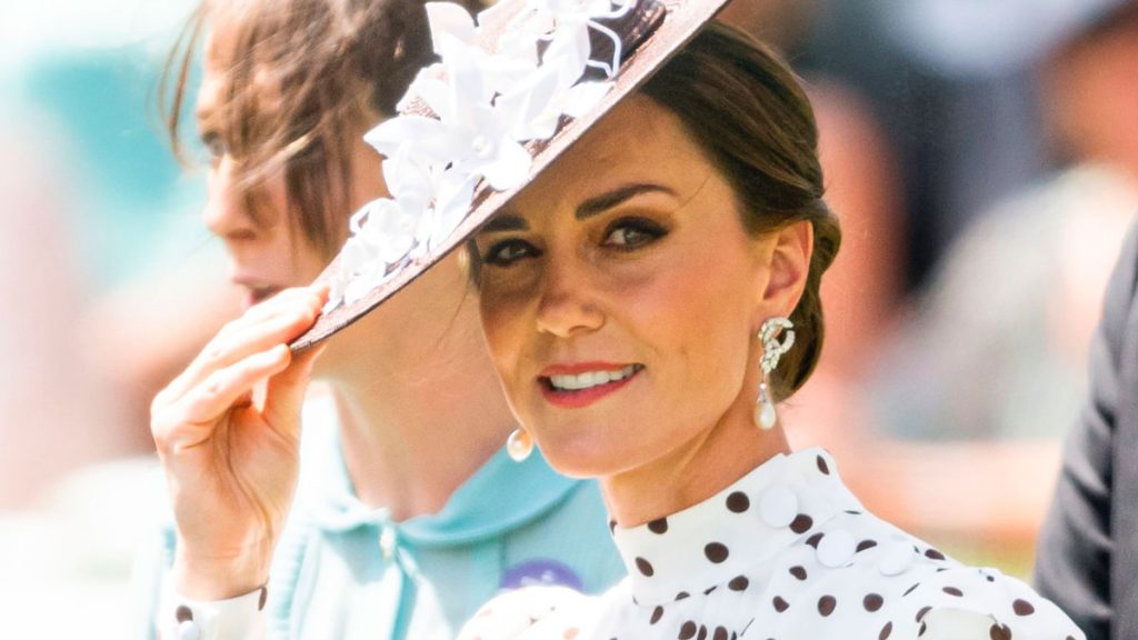 Kate Middleton looks radiant at Royal Ascot in an elegant polka dot gown Kate Middleton at Royal Ascot