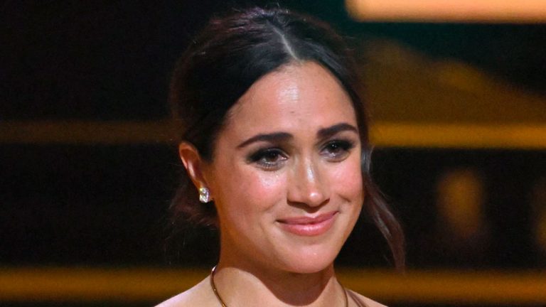 Meghan Markle surprises by appearing with curly hair (Photos) Meghan Markle with curly hair