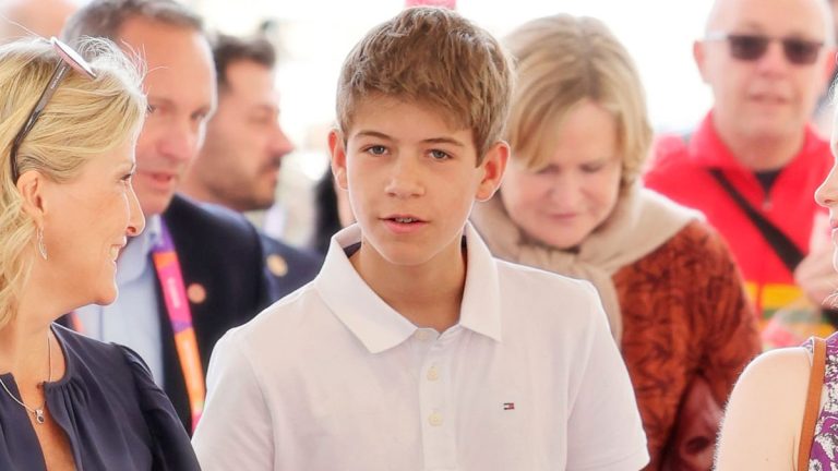 Why do they say that James, Viscount Severn was Queen Elizabeth II’s favorite grandson? Queen Elizabeth youngest grandchild