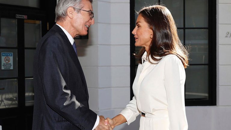 “Shake hands with me like a man” Queen Letizia’s controversial phrase Queen Letizia of Spain in New York