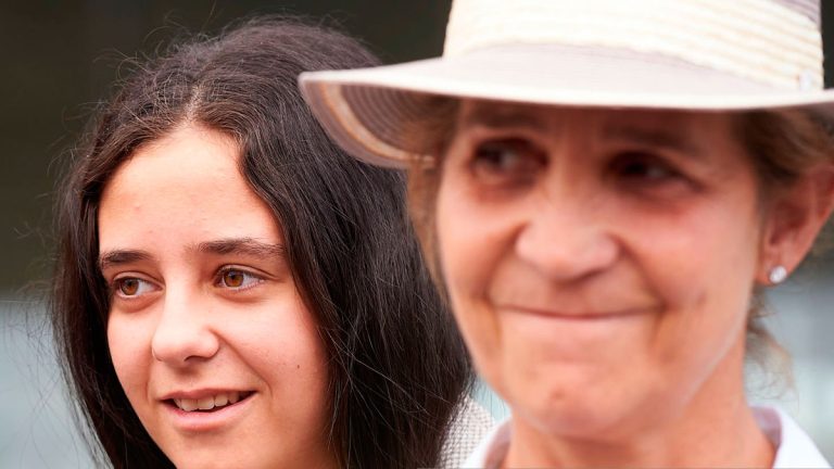 Infanta Elena is worried about her daughter Victoria Federica Infanta Elena worried about Victoria Federica