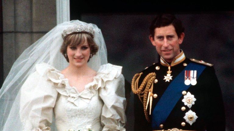 What is known about the slice of cake from Diana and Charles’ wedding that is being auctioned? Princess Diana cake auction » Prince of Wales