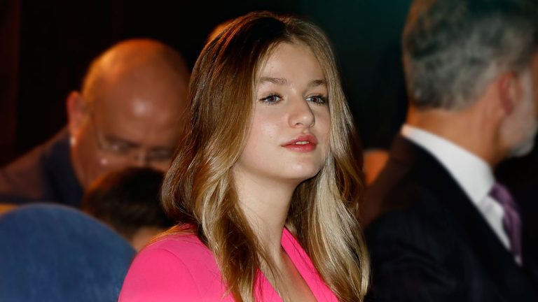 Photos: Princess Leonor reappears and leaves everyone surprised princess leonor in oviedo