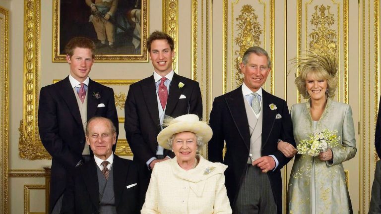 The latest book on the Windsors reveals eight secrets of the British royal family, what are they? secrets of the British royal family