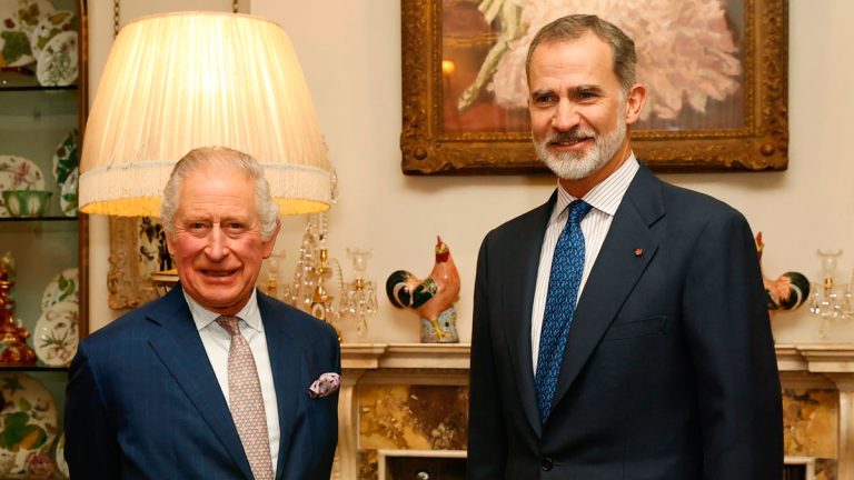 This was the particular meeting between King Felipe and King Charles King Felipe and King Charles