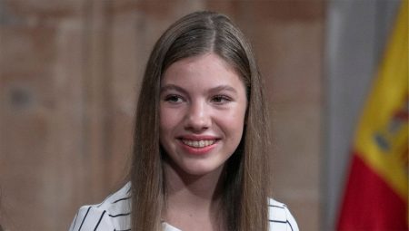 Where will the Infanta Sofia of Spain study?