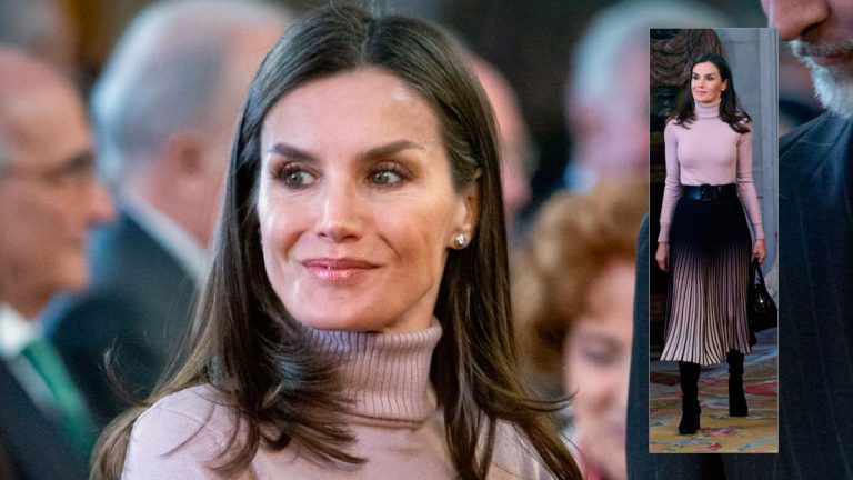 Queen Letizia wears a beautiful midi-length skirt with original pleating in black and pink Queen Letizia wears a pleated skirt