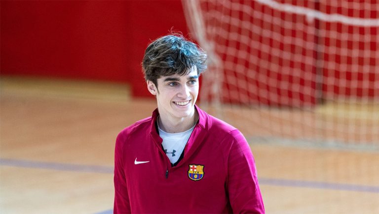 Pablo Urdangarin reacts to the leak of his photos kissing a girl photos of Pablo Urdangarin and his girlfriend