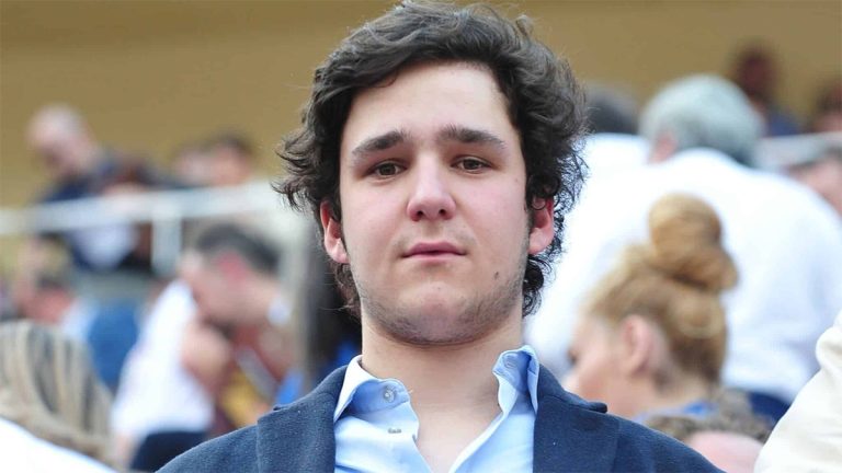 How much Felipe Juan Froilan earns in Abu Dhabi? These are the luxuries of Infanta Elena’s son How much does Felipe Juan Froilan earn in Abu Dhabi