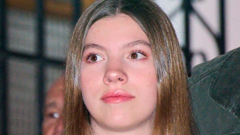Will friends of the Infanta Sofia organize a farewell party for her before her departure to Wales? farewell party for Infanta Sofia of Spain
