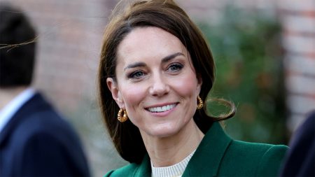 PICTURES before and after: The evidence that Kate Middleton uses Botox Kate Middleton botox