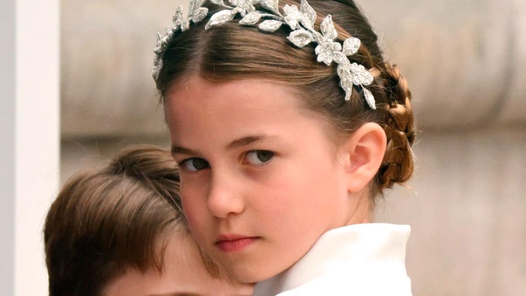 Princess Charlotte's coronation outfit