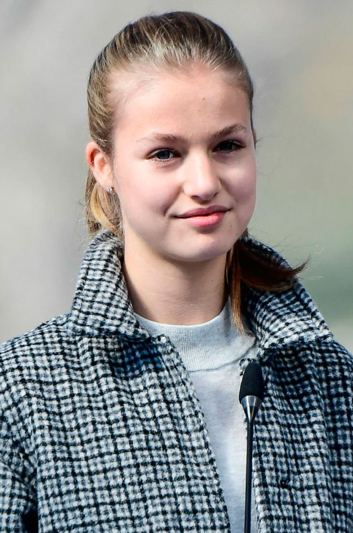 Princess Leonor's graduation ceremony » Leonor of Borbón