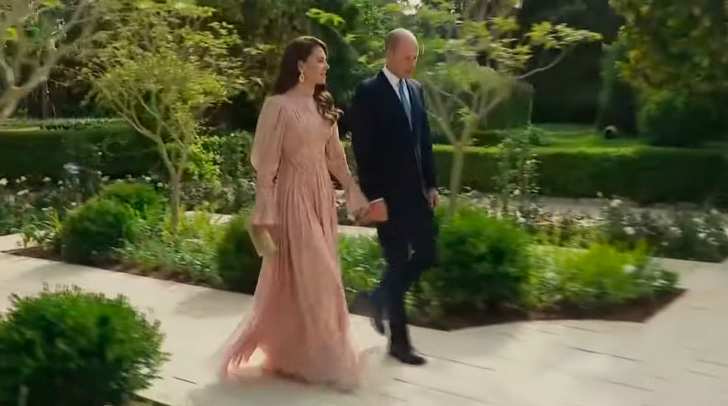 Kate Middleton in a pink dress by Elie Saab