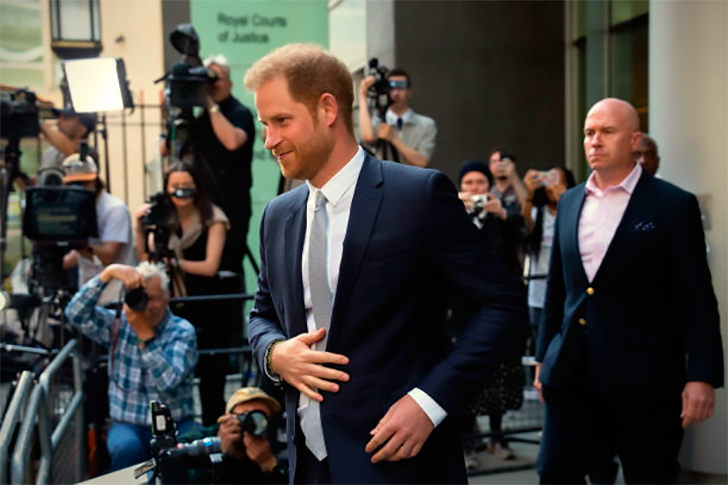 Where did Prince Harry stay on his last visit to the UK » Harry of Sussex