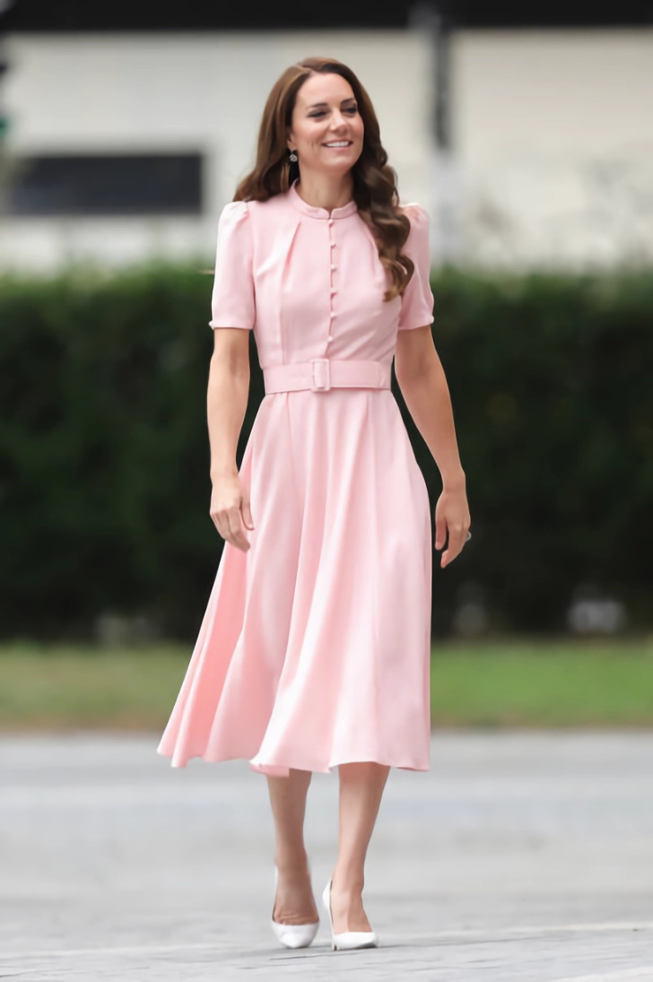 Kate Middleton in a dress by Beulah London