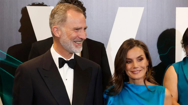 King Felipe and Queen Letizia shared a rare and romantic PDA King Felipe and Queen Letizia PDA