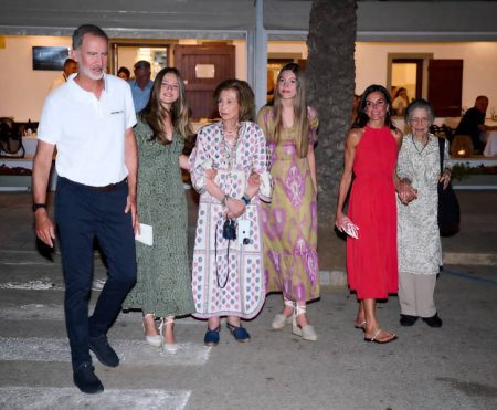 Spanish royal family dinner in Mallorca Outfits Pictures