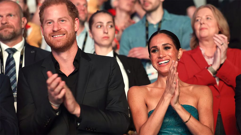 Meghan Markle Pinky Ring