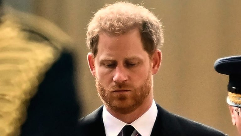 This is how Prince Harry was captured in St. George’s Chapel at Windsor Castle Prince Harry at St. George's Chapel