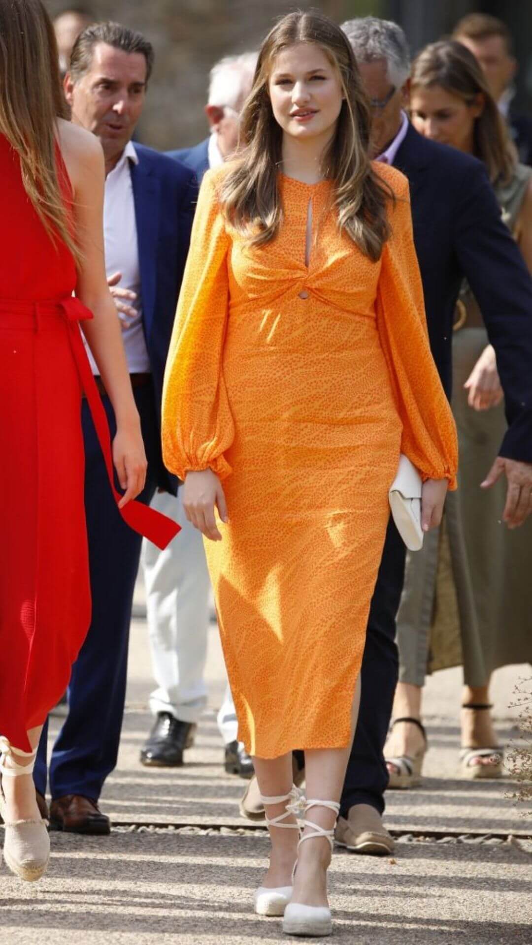 Princess Leonor's orange dress at a royal event