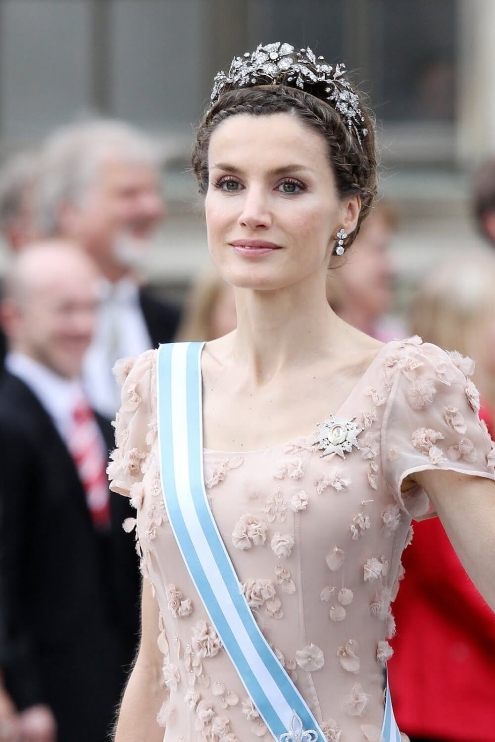 Queen Letizia adorned with the Spanish Floral Tiara