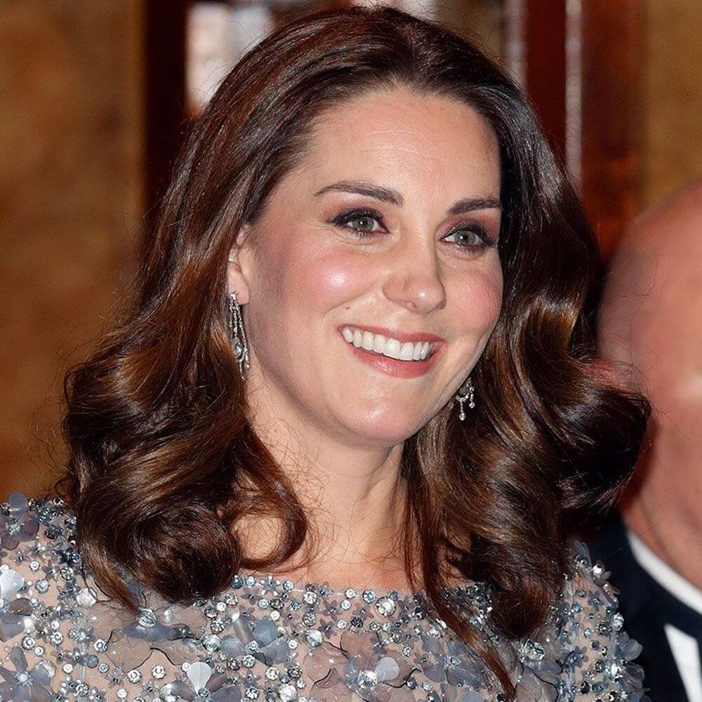 Royal elegance depicted through Kate Middleton's short hair haircuts