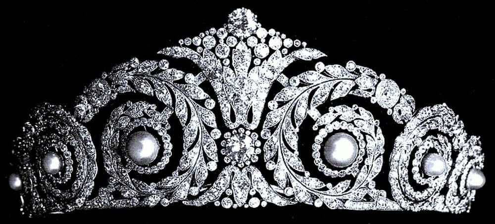 The intricate design of Queen Ena’s Pearl and Diamond Tiara