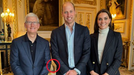 Tim Cook meets Prince William and Kate Middleton