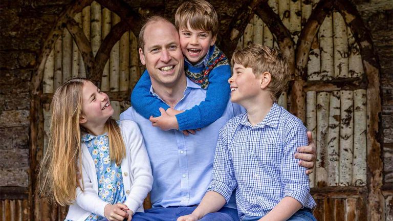 Prince William brought gifts for George, Charlotte, and Louis from his trip to New York City Kate Middleton's tiaras » Prince of Wales