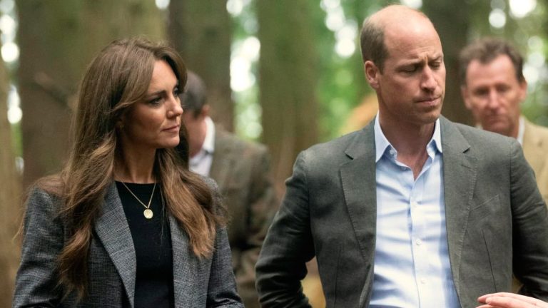 How much does the casual style Kate Middleton wore on her visit to a forest school cost? How much does Kate Middleton's tweed blezer cost?