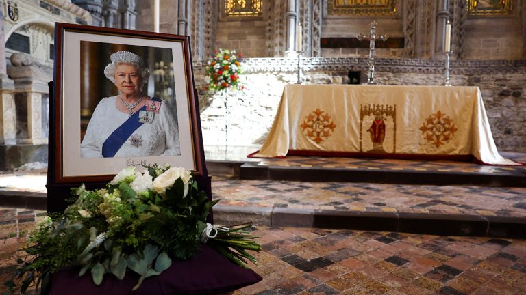 The most touching PHOTOS from the first anniversary of Queen Elizabeth II’s death Queen Elizabeth II's death anniversary