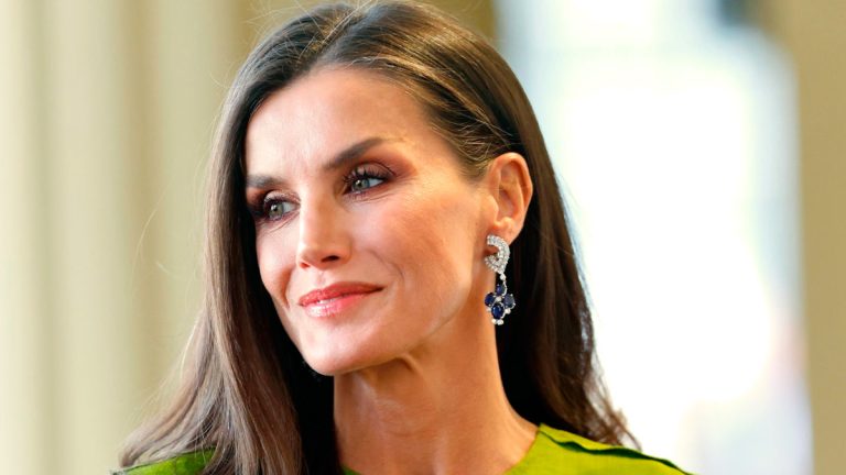 How tall is Queen Letizia and why is her name spelled with a ‘Z’? Curious facts about the Queen of Spain on her 51st birthday Queen Letizia's 51st birthday