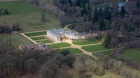 How much does it cost to rent Althorp House