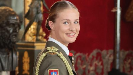 What Princess Leonor’s oath of allegiance to the Constitution will look like: Here’s what she’ll do on the big day Princess Leonor's oath to the Constitution