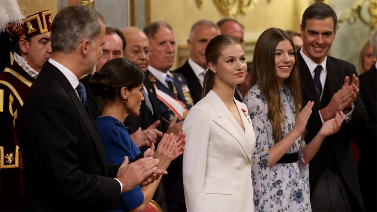 PHOTOS: The best moments of the Oath of Allegiance to the Constitution of Princess Leonor Princess Leonor's Oath to the Constitution