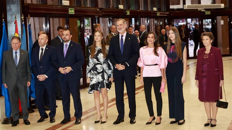 PHOTOS: The Spanish Royal Family attends the concert before the Princess of Asturias Awards: Leonor and Sofia reunited Princess of Asturias Awards Concert