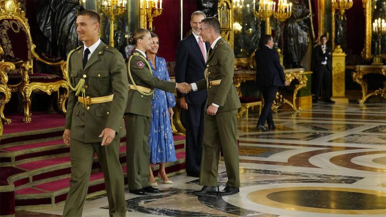 Who is the handsome soldier who made Princess Leonor blush? This is the identity of the young man who stole the spotlight at Spain’s National Day princess Leonor's soldier boyfriend