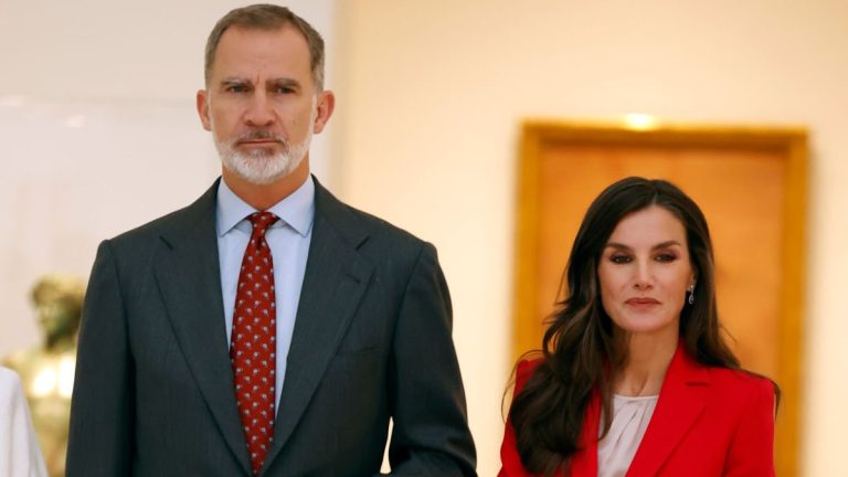 The King and Queen of Spain inaugurated the Picasso exhibition and then Letizia presented journalism awards King Felipe and Queen Letizia at the Picasso exhibition