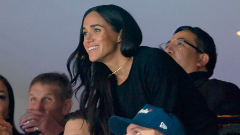 Meghan Markle in Vancouver: All the details of her $60,000-plus outfit to watch a field hockey game Meghan Markle in Vancouver